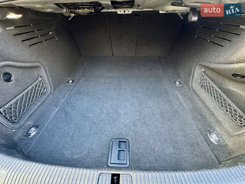 Седан Audi A4 2018 в Киеве