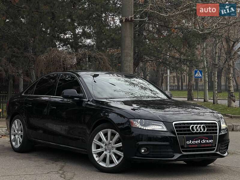 Седан Audi A4 2011 в Николаеве