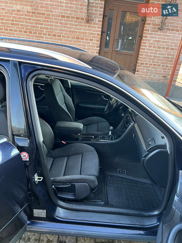 Универсал Audi A4 2002 в Львове