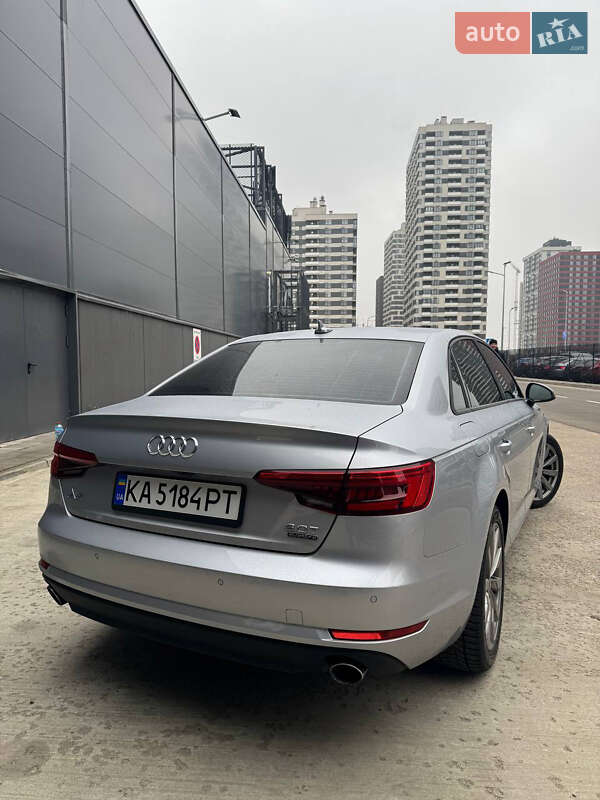 Седан Audi A4 2016 в Киеве