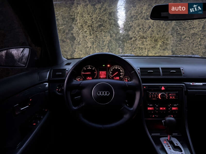 Седан Audi A4 2002 в Хмельницком