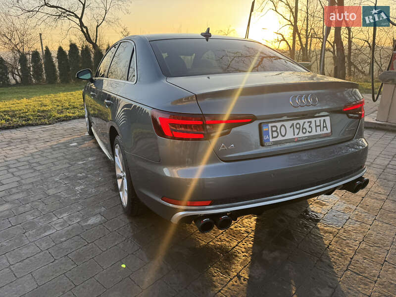 Седан Audi A4 2019 в Бучаче