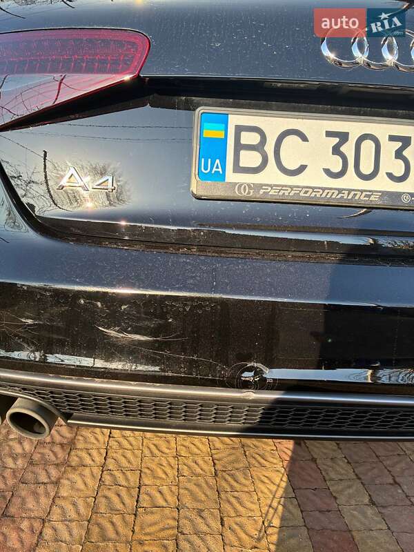 Седан Audi A4 2013 в Львове