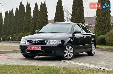 Седан Audi A4 2003 в Сарнах