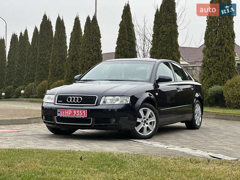Седан Audi A4 2003 в Сарнах