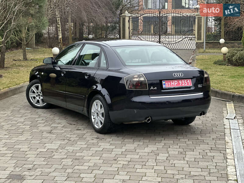 Седан Audi A4 2003 в Сарнах