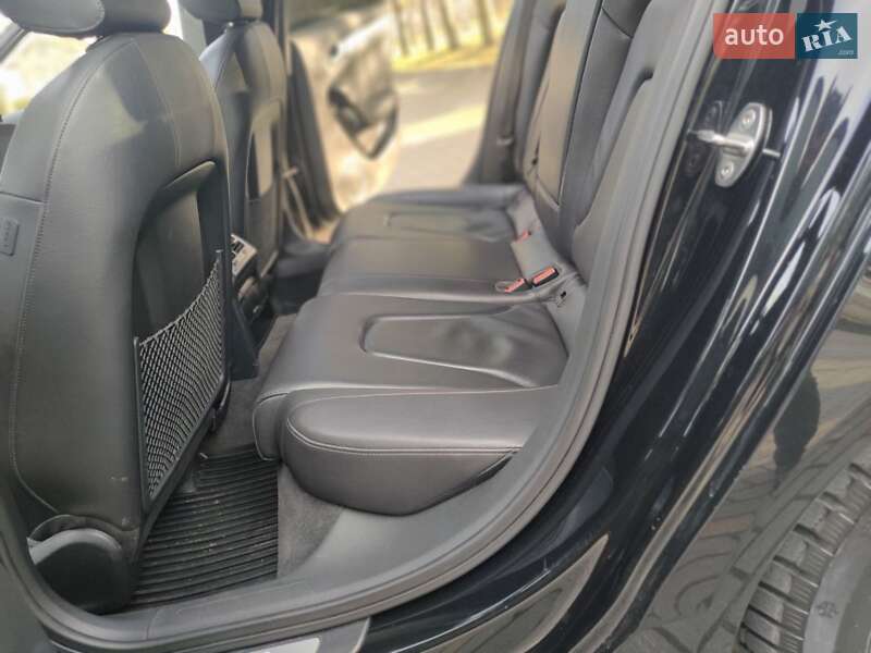 Седан Audi A4 2013 в Дрогобыче