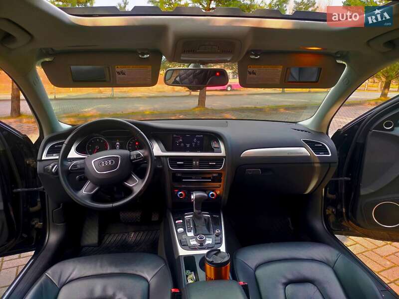 Седан Audi A4 2013 в Дрогобыче