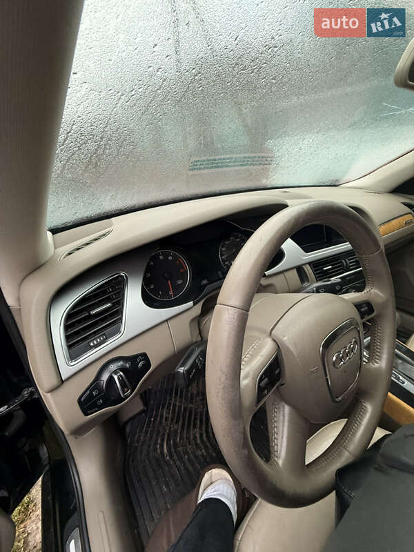 Седан Audi A4 2009 в Овруче