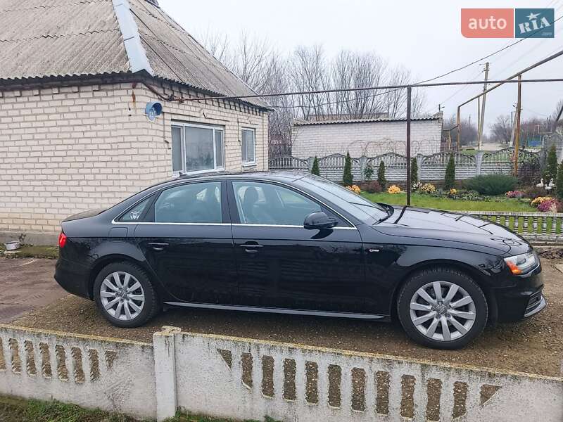 Седан Audi A4 2015 в Запорожье