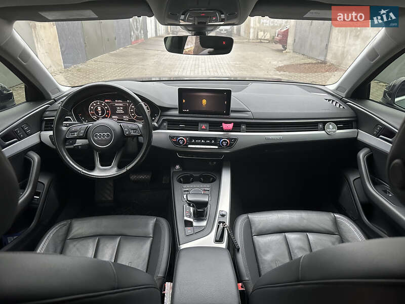Седан Audi A4 2016 в Долинской