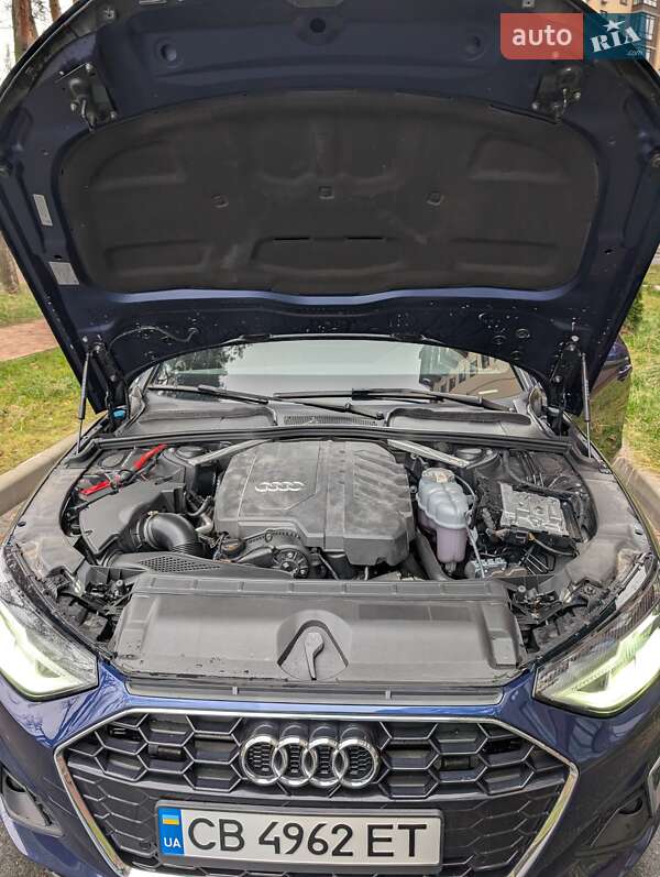 Седан Audi A4 2020 в Чернигове