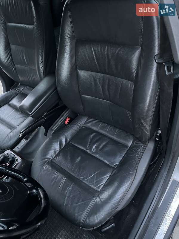 Седан Audi A4 2000 в Львове