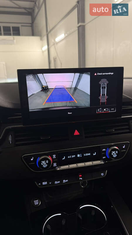 Седан Audi A4 2022 в Львове