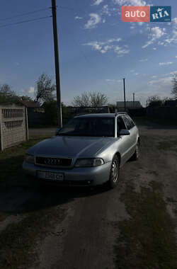 Универсал Audi A4 1996 в Новых Санжарах