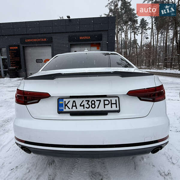 Седан Audi A4 2017 в Буче