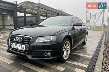 Седан Audi A4 2011 в Львове