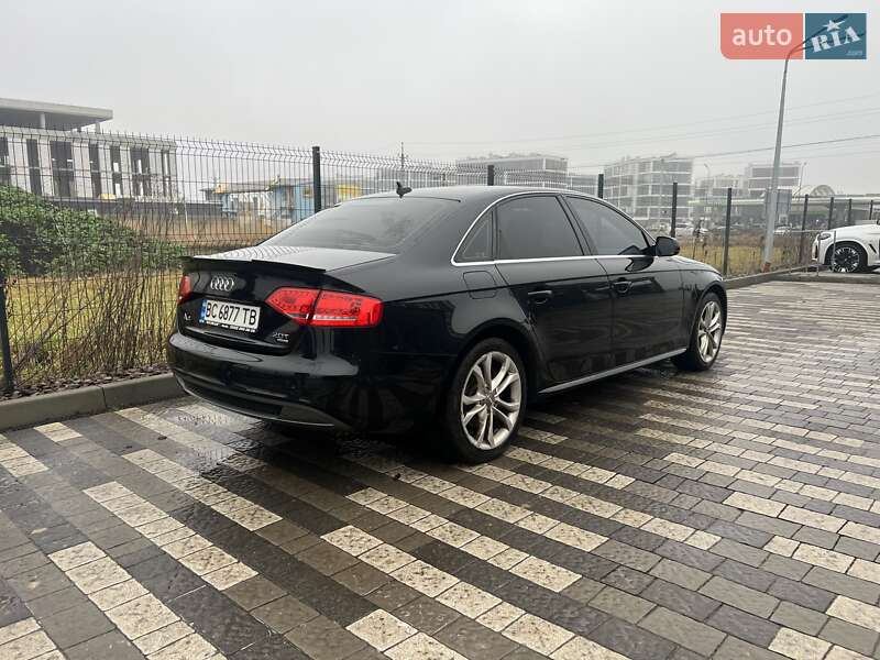 Седан Audi A4 2011 в Львове