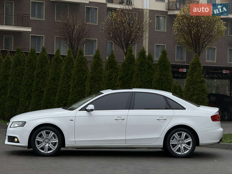Седан Audi A4 2011 в Одесі