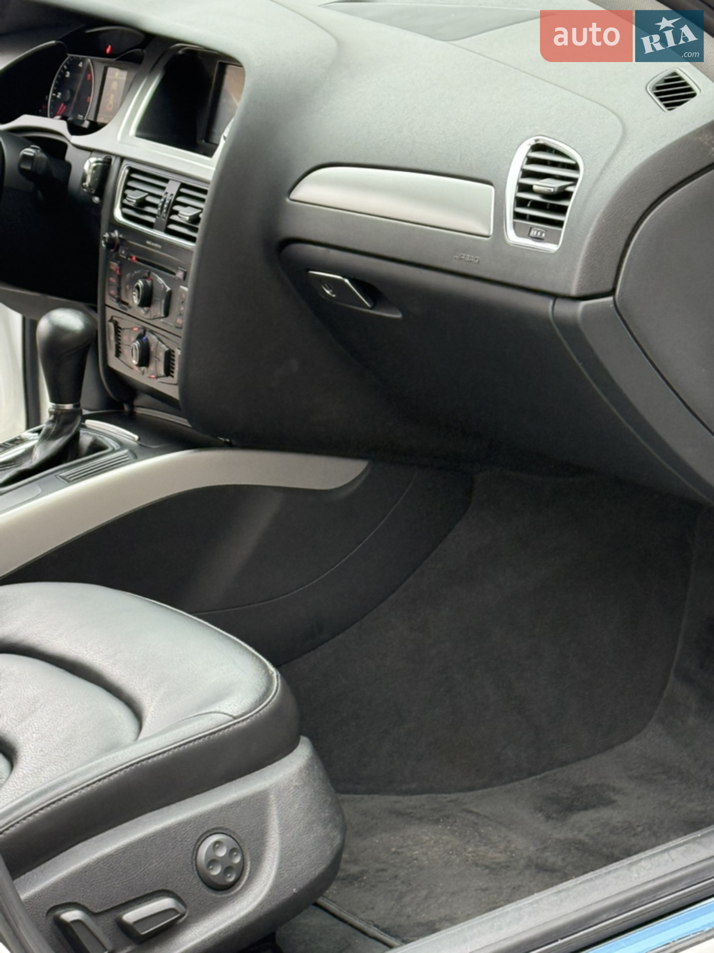 2011 Audi A4 - мініатюра 21