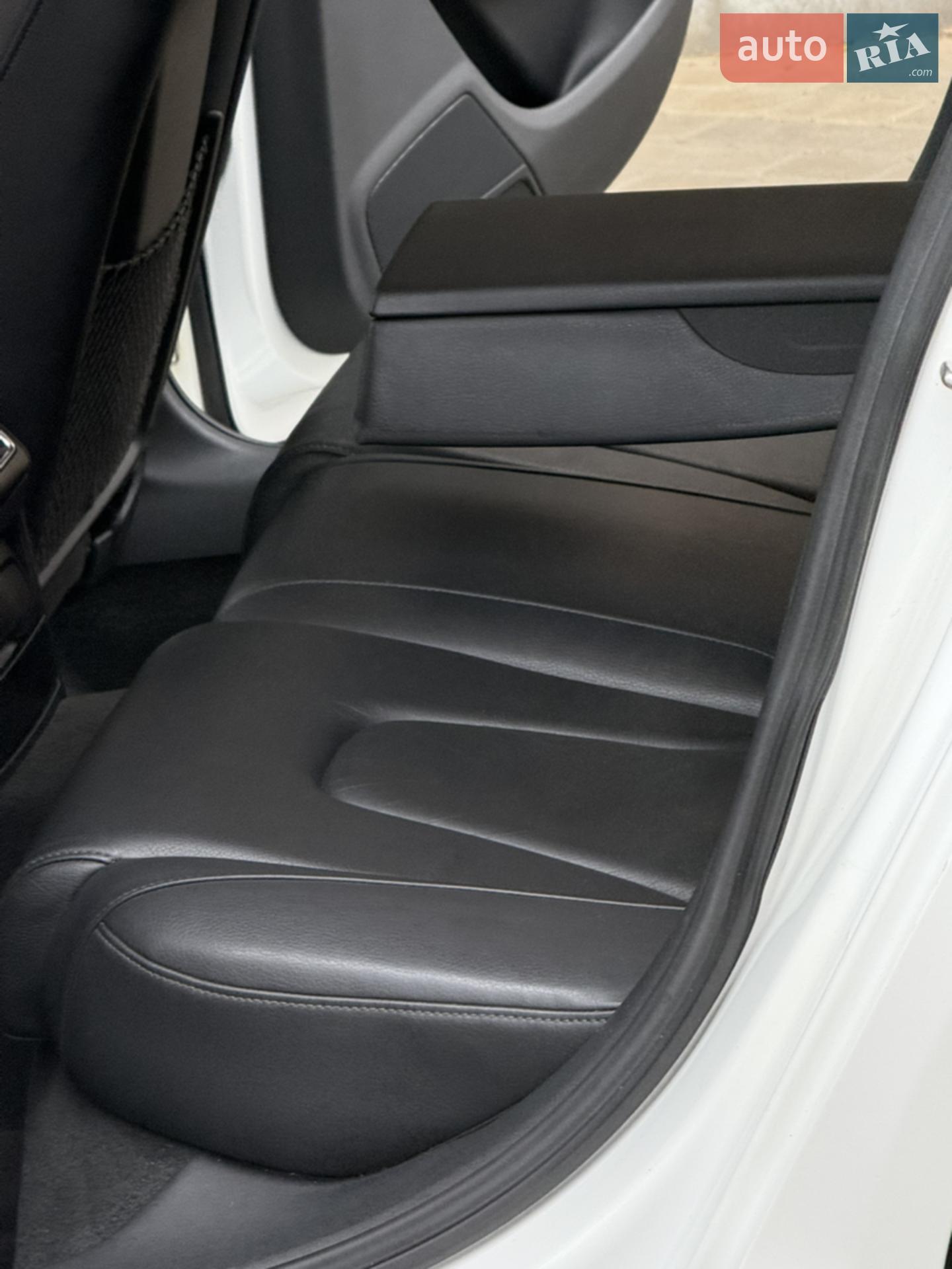 2011 Audi A4 - мініатюра 25
