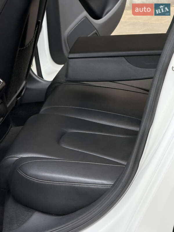 Седан Audi A4 2011 в Одесі