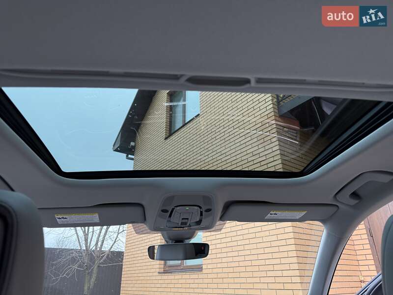 Седан Audi A4 2023 в Киеве