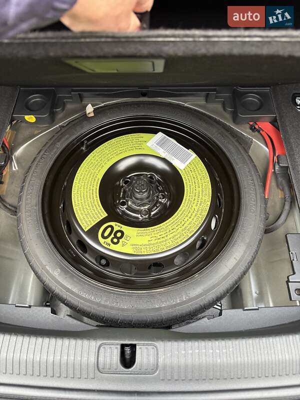 Седан Audi A4 2023 в Киеве