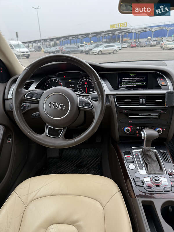 Седан Audi A4 2014 в Гайсине