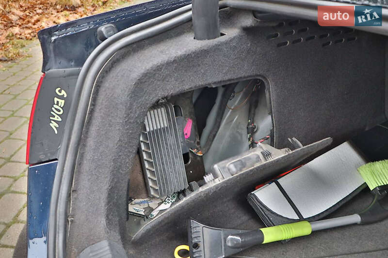 Седан Audi A4 2011 в Львове