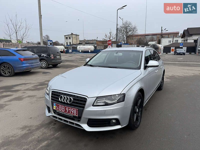 Универсал Audi A4 2009 в Староконстантинове