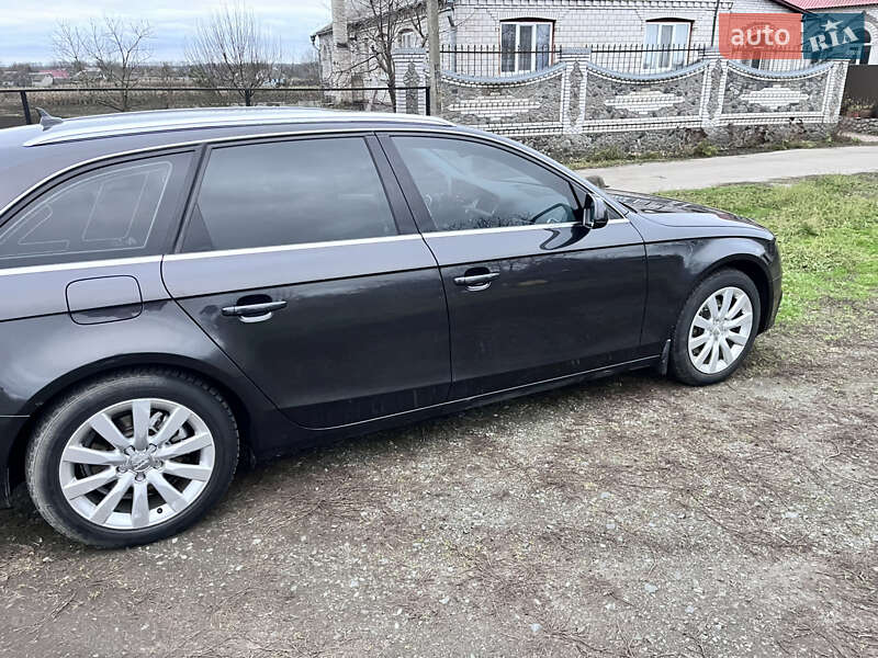 Седан Audi A4 2011 в Білій Церкві