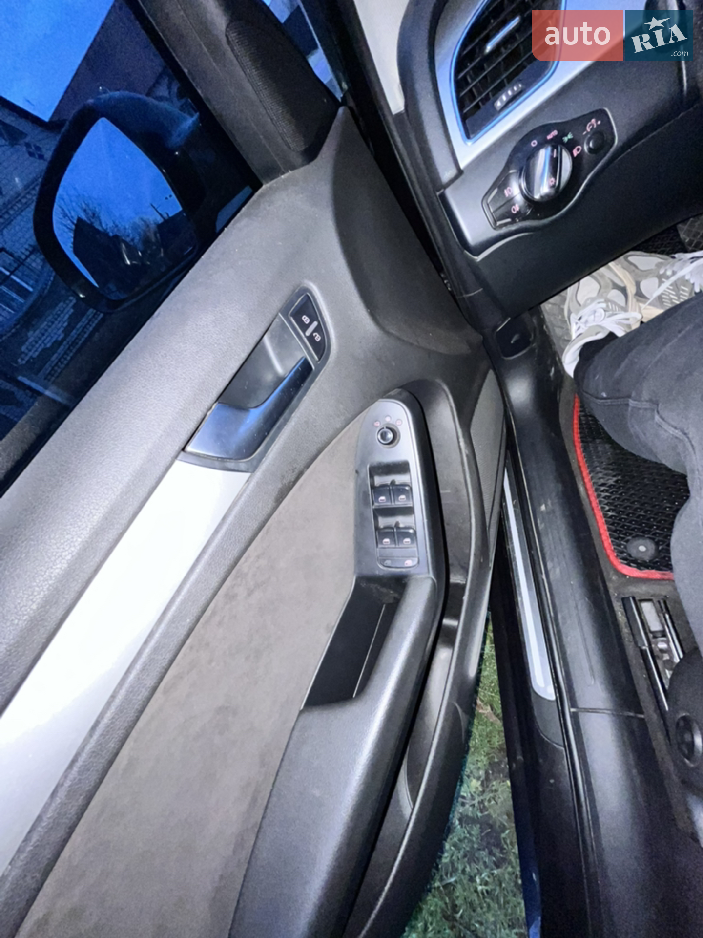 2011 Audi A4 - мініатюра 31
