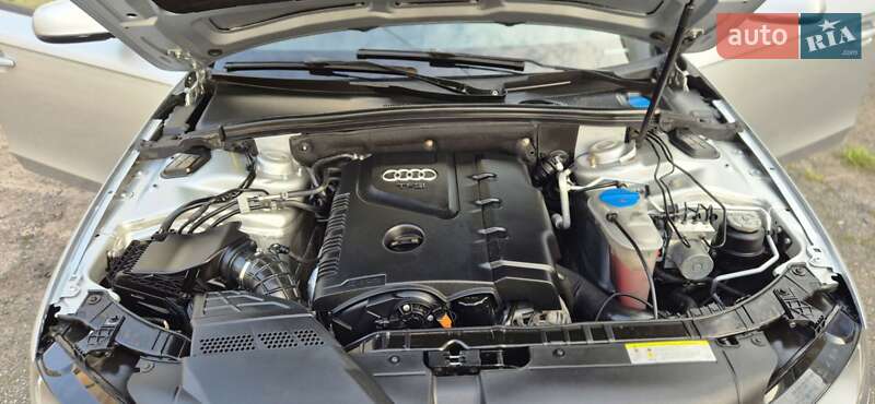 Седан Audi A4 2010 в Дубно