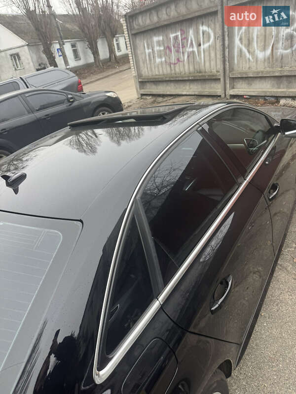 Седан Audi A4 2015 в Киеве