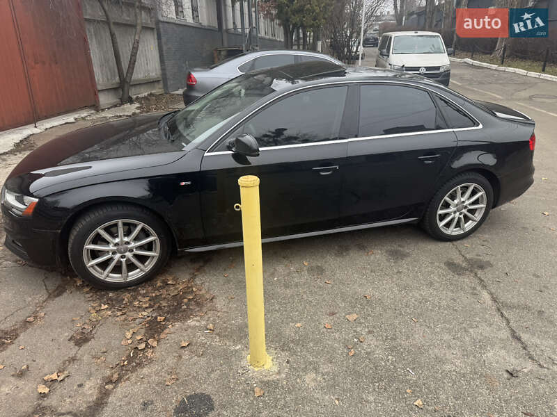 Седан Audi A4 2015 в Киеве