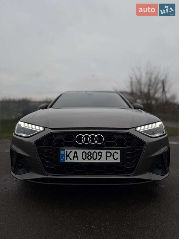 Универсал Audi A4 2021 в Киеве