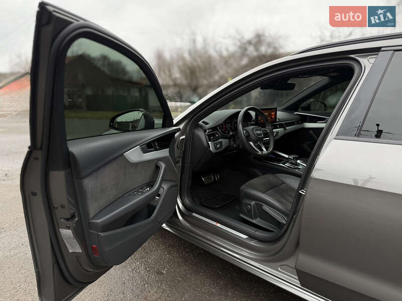 Универсал Audi A4 2021 в Киеве