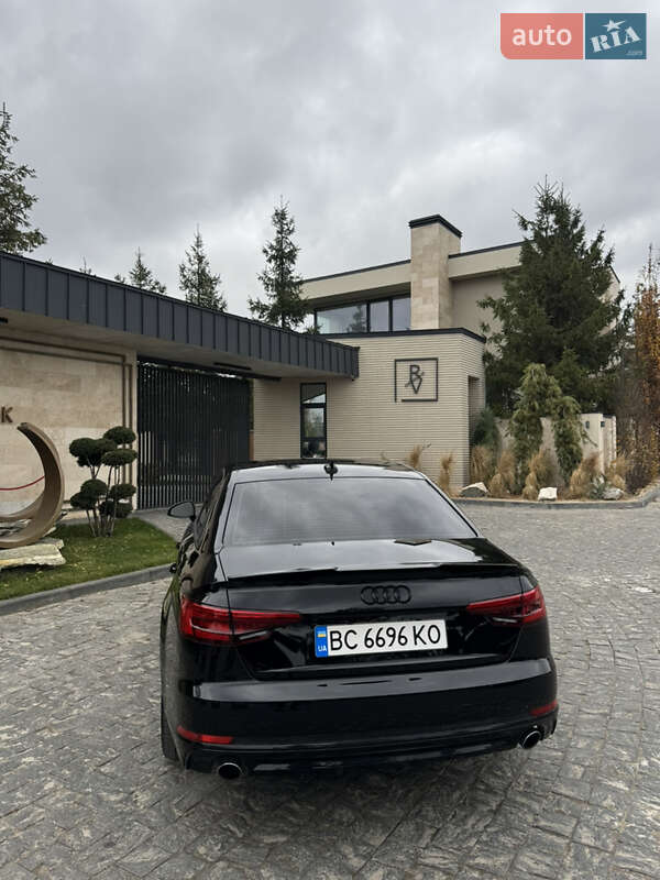 Седан Audi A4 2016 в Львові