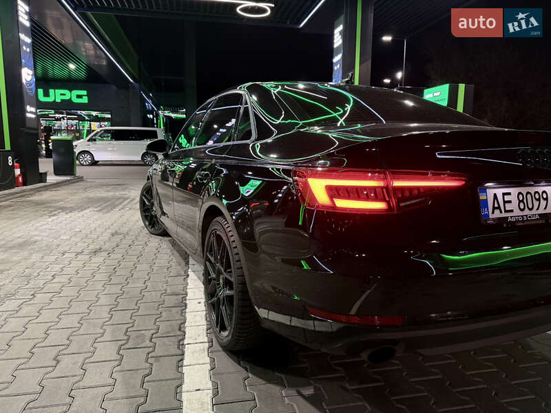 Седан Audi A4 2016 в Дніпрі