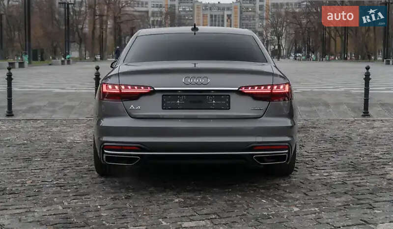 Седан Audi A4 2020 в Львове