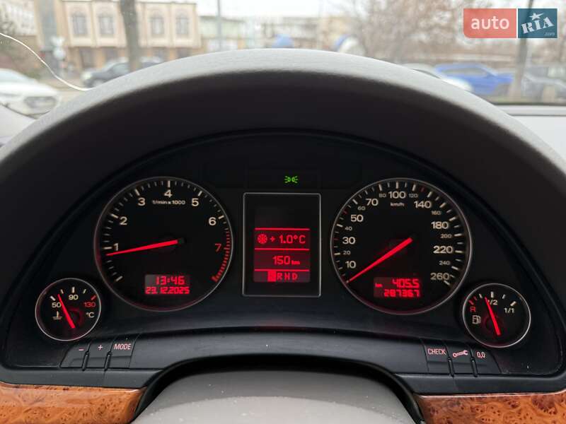 Седан Audi A4 2001 в Киеве