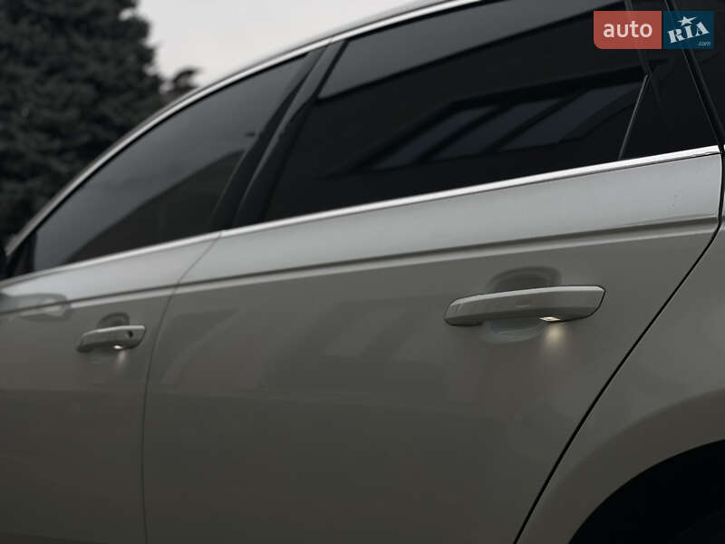 Седан Audi A4 2016 в Львове