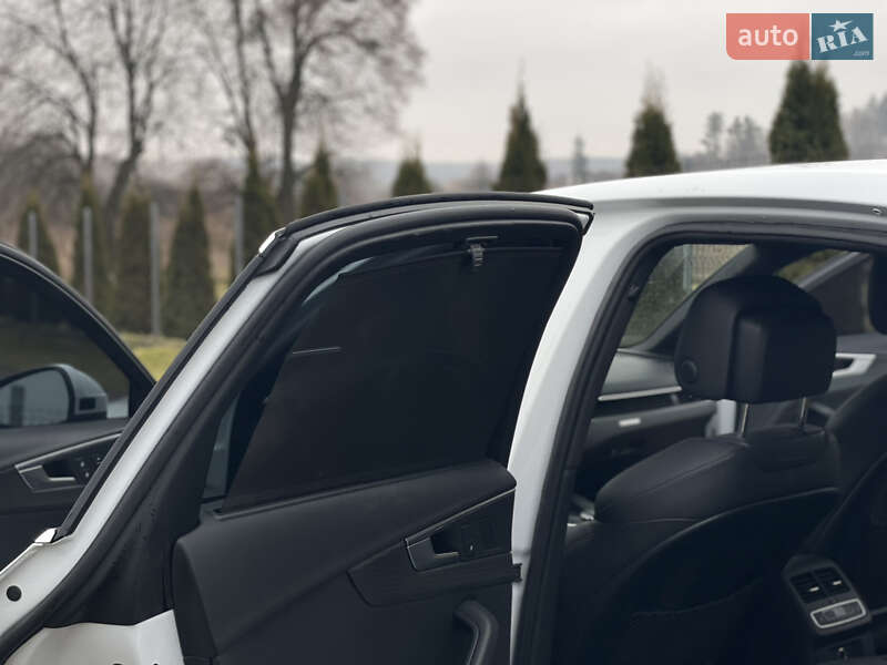 Седан Audi A4 2016 в Львове