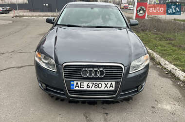 Седан Audi A4 2004 в Днепре