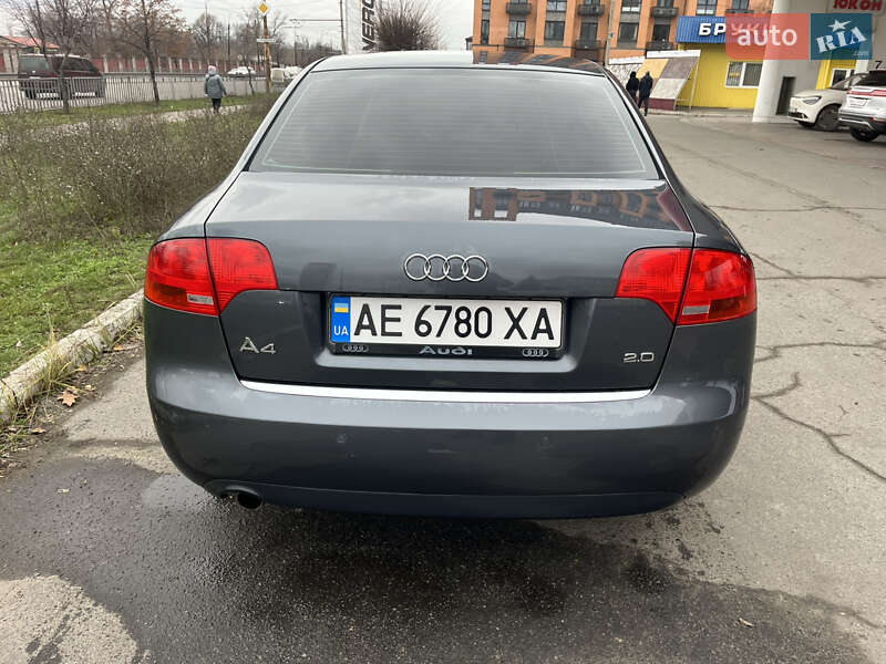 Седан Audi A4 2004 в Днепре