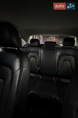 Седан Audi A4 2011 в Ровно