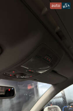 Седан Audi A4 2011 в Ровно