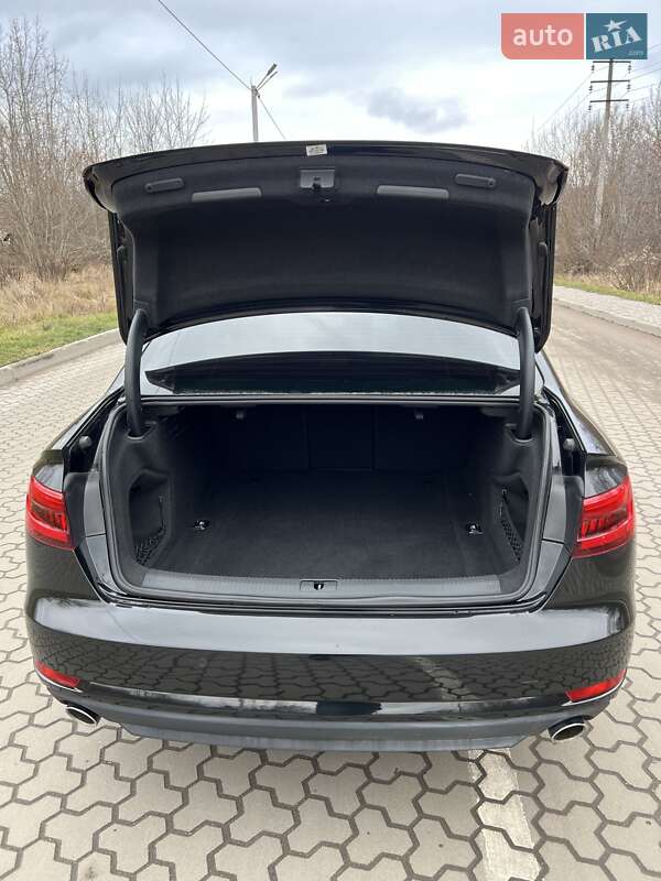 Седан Audi A4 2017 в Нежине