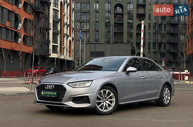 Седан Audi A4 2020 в Киеве